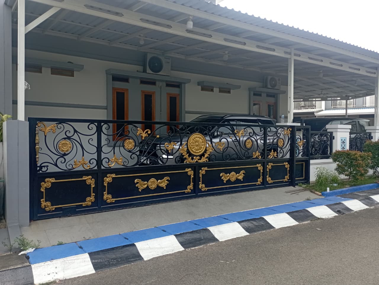 PINTU PAGAR DORONG CLASIK  MODERN